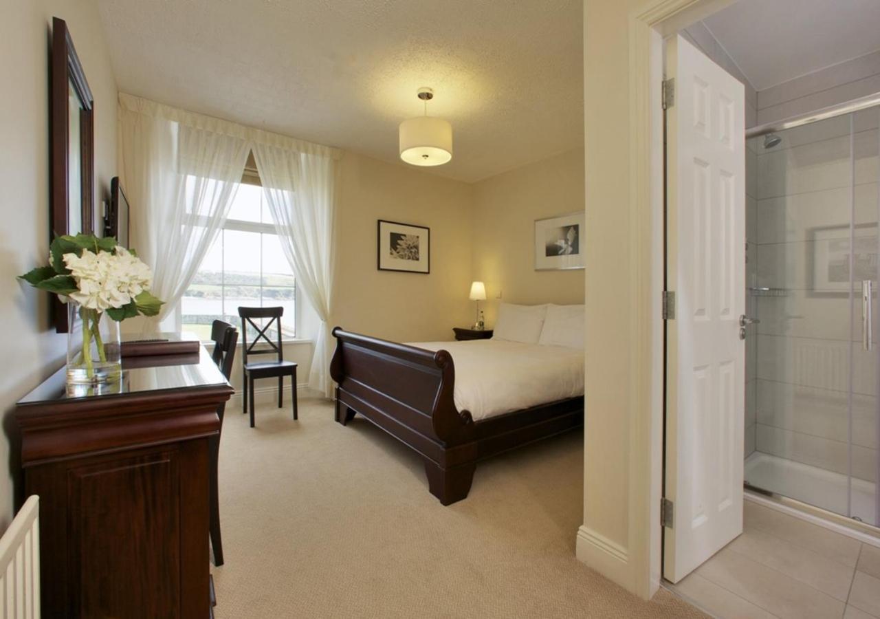 Walter Raleigh Hotel Youghal Esterno foto