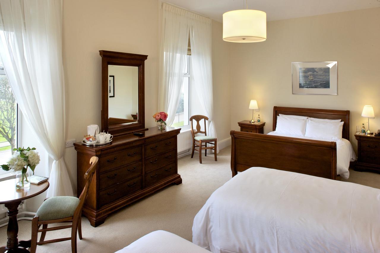 Walter Raleigh Hotel Youghal Esterno foto